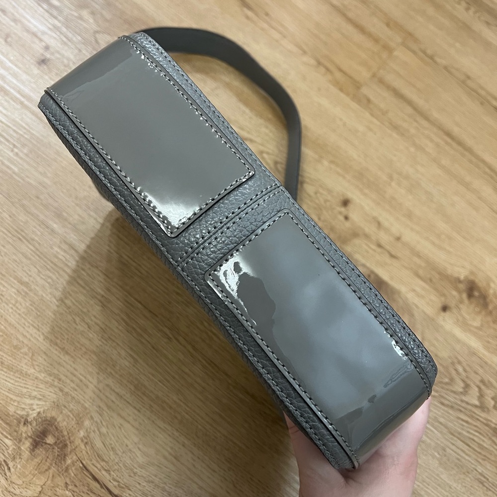 Michael Kors purse - Picture 3 of 5